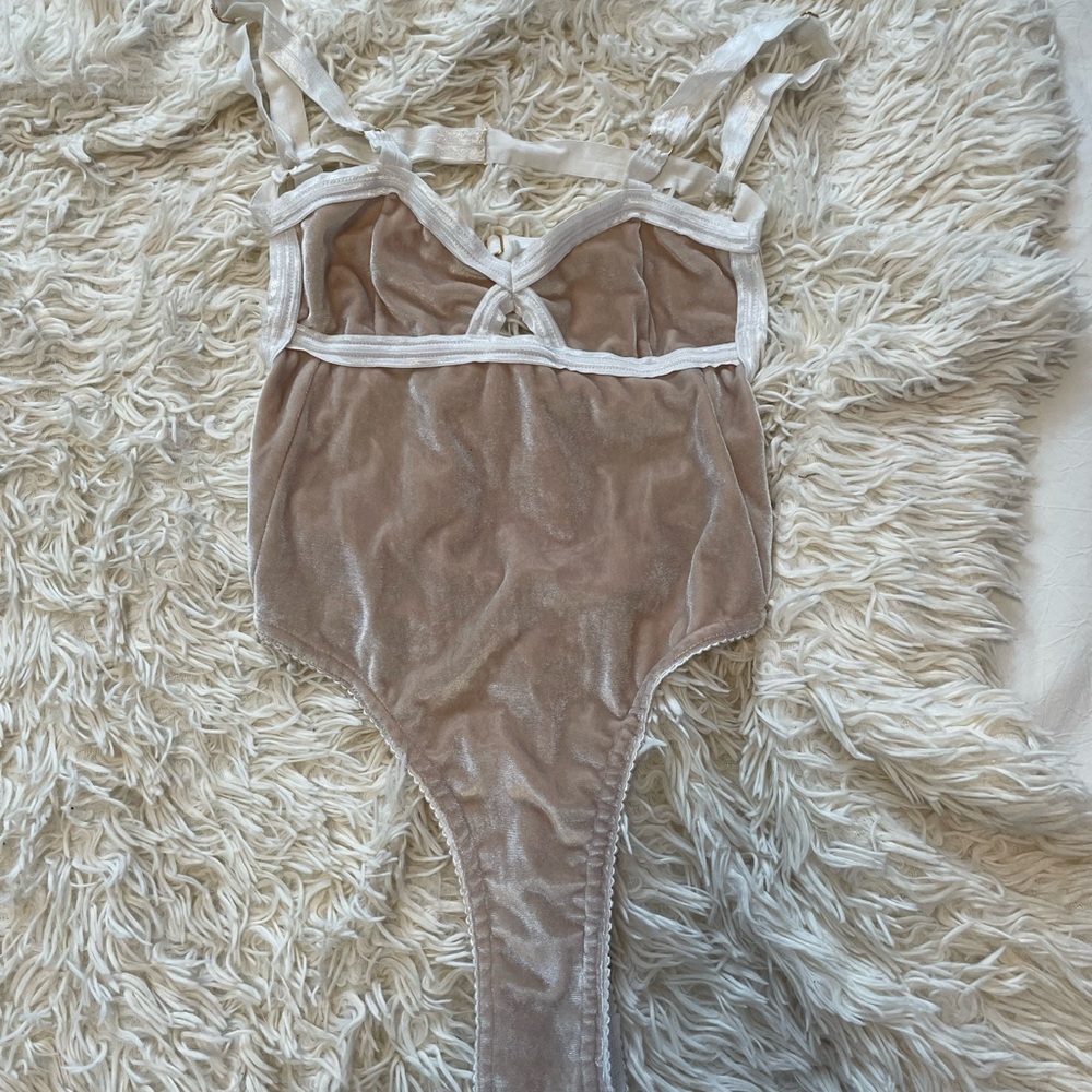 Solstice Intimates Dove Velvet Thong Bodysuit